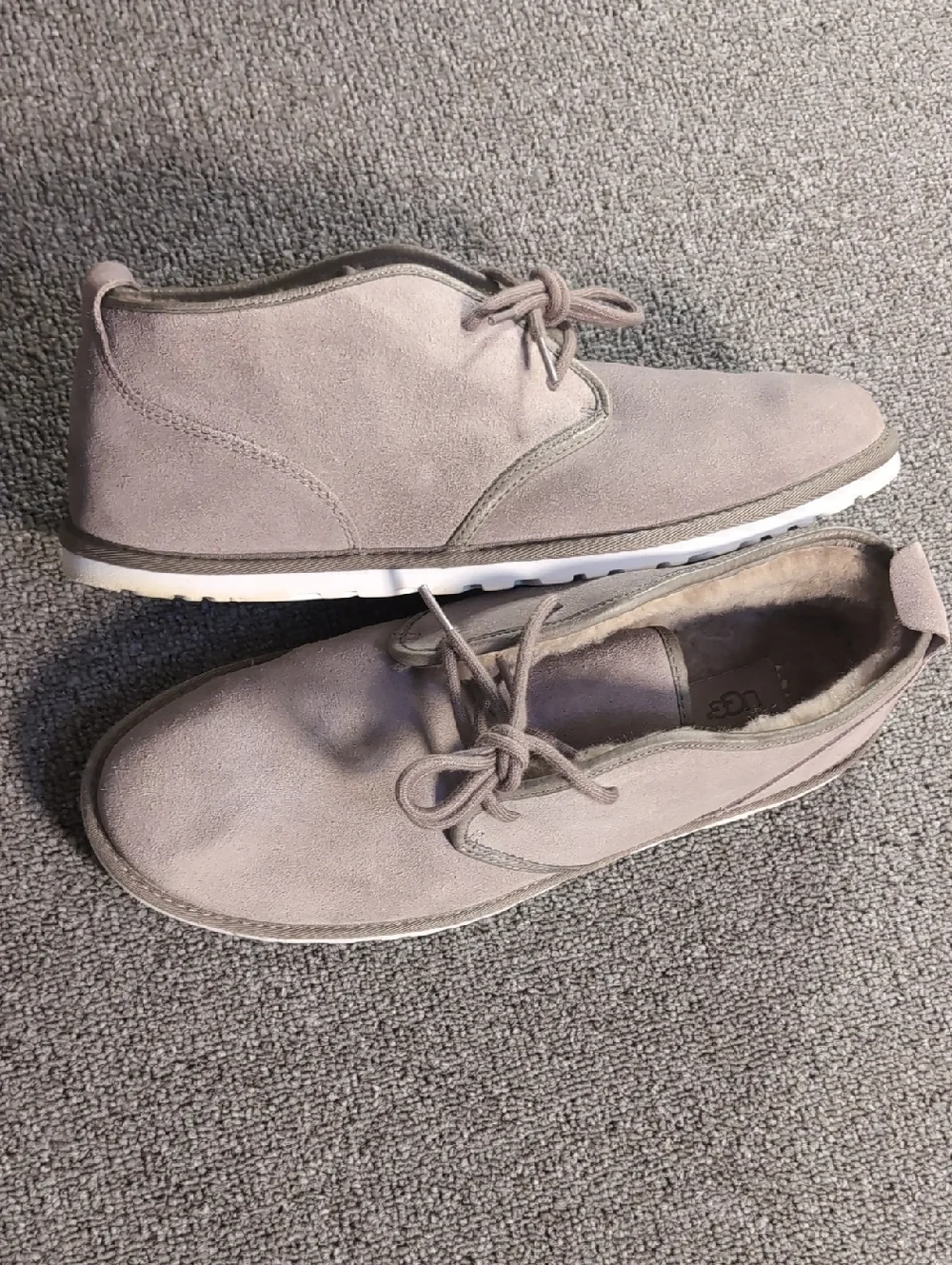 UGG Men's Maksim Chukka Boot Size 12.0 Tan Suede
